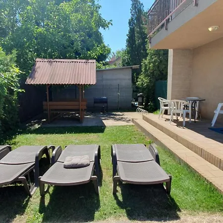Mandara Wellnes Apartment Siofok