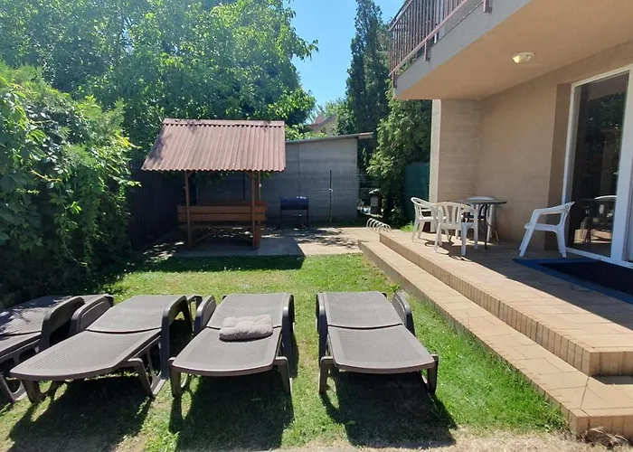Mandara Wellnes Apartman Siófok
